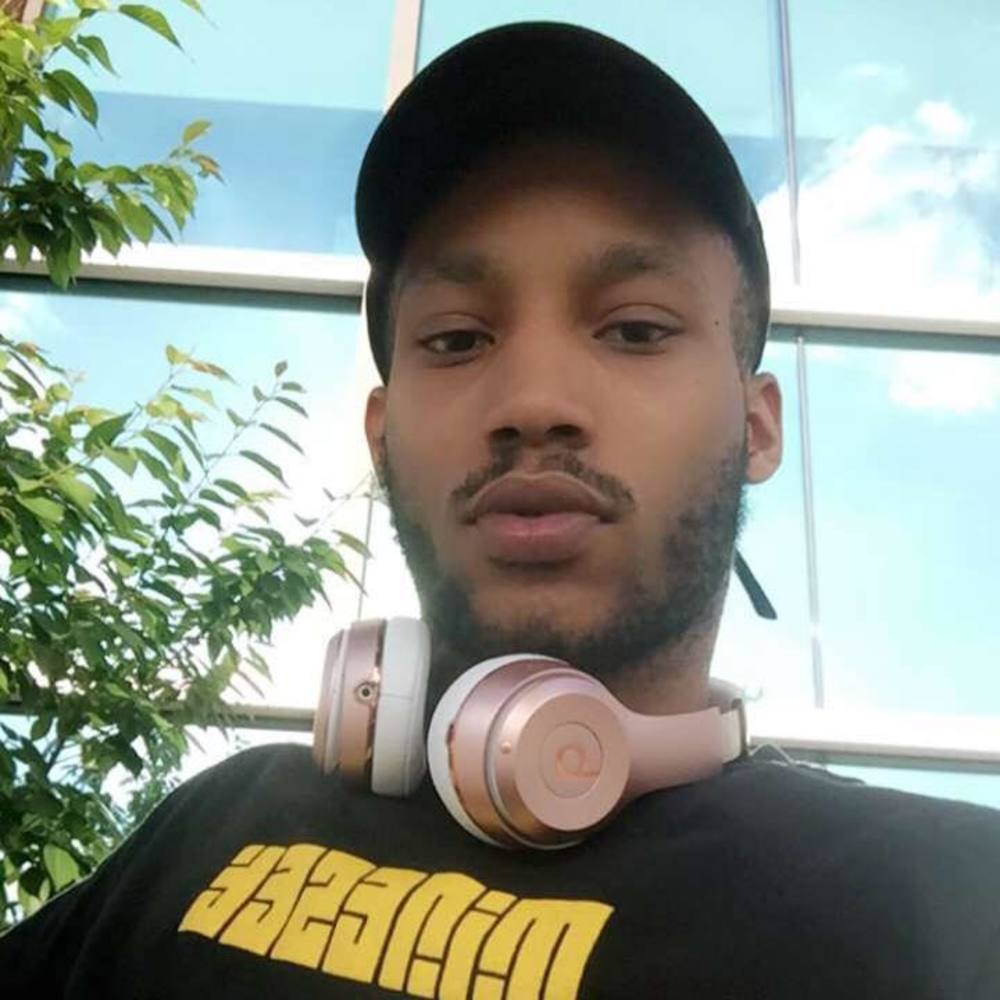 Meet your Posher, Daniel